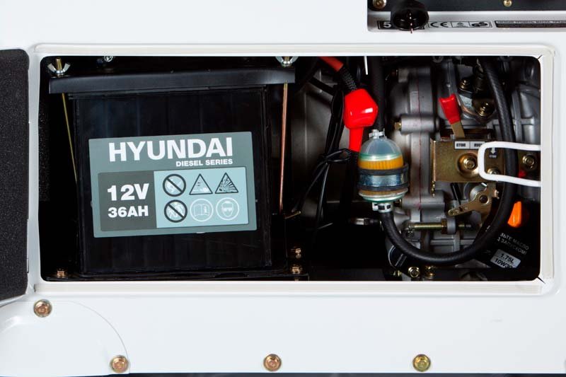 Генератор Hyundai DHY 8500SE-Т | 6,5/7,2 кВт (Корея)  фото 4